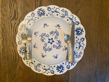 Load image into Gallery viewer, Chinoiserie Placemat- Blue and White