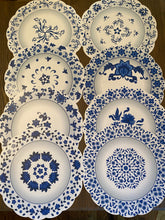 Load image into Gallery viewer, Chinoiserie Placemat- Blue and White