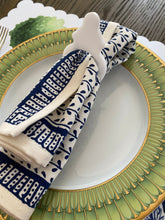 Load image into Gallery viewer, Boxwood Ginger Jar Placemat, Ginger Jar, Scallop Edge, Watercolor, Table Scape, Boxwood, Holiday Placemat, Chinoiserie Placemat, Chinoiserie