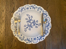 Load image into Gallery viewer, Chinoiserie Placemat- Blue and White
