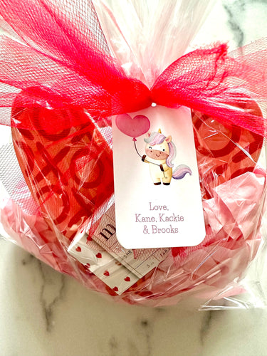 unicorn with heart balloon gift tag